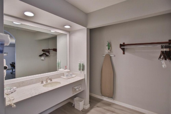 Best Western Surf City image 12