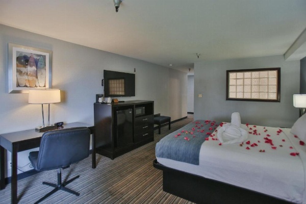 Best Western Surf City image 23